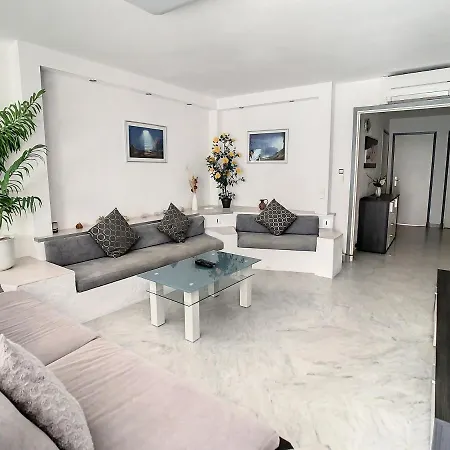 De Standing Centre Daire Cannes